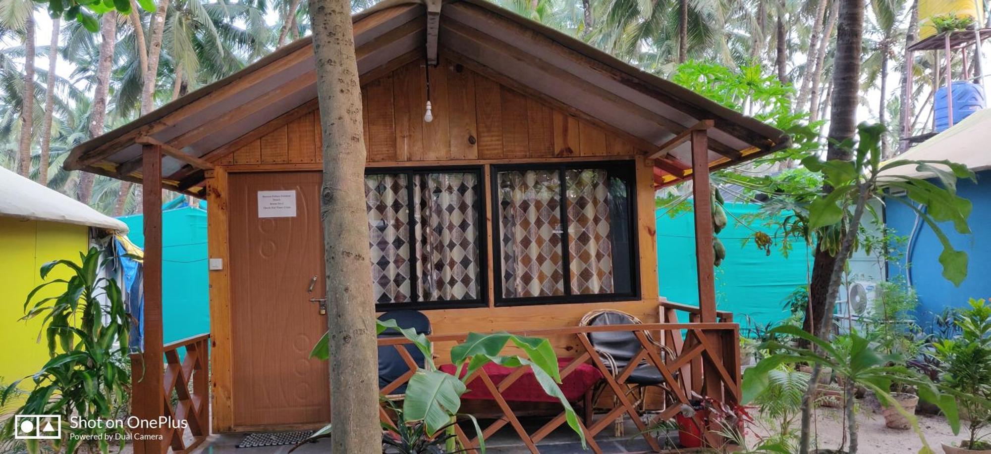 Rococo Pelton Beach Huts Palolem Beach Goa Room photo